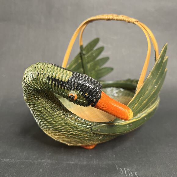 Vintage Wicker Duck Basket-Hand-Painted Bamboo Small Lifelike Wings VTG Folk Art - Picture 2 of 7